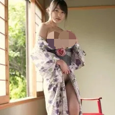 Akari Hoshino a top pornstar read their bio and more